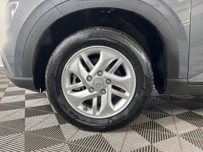 2025 Hyundai VENUE SE