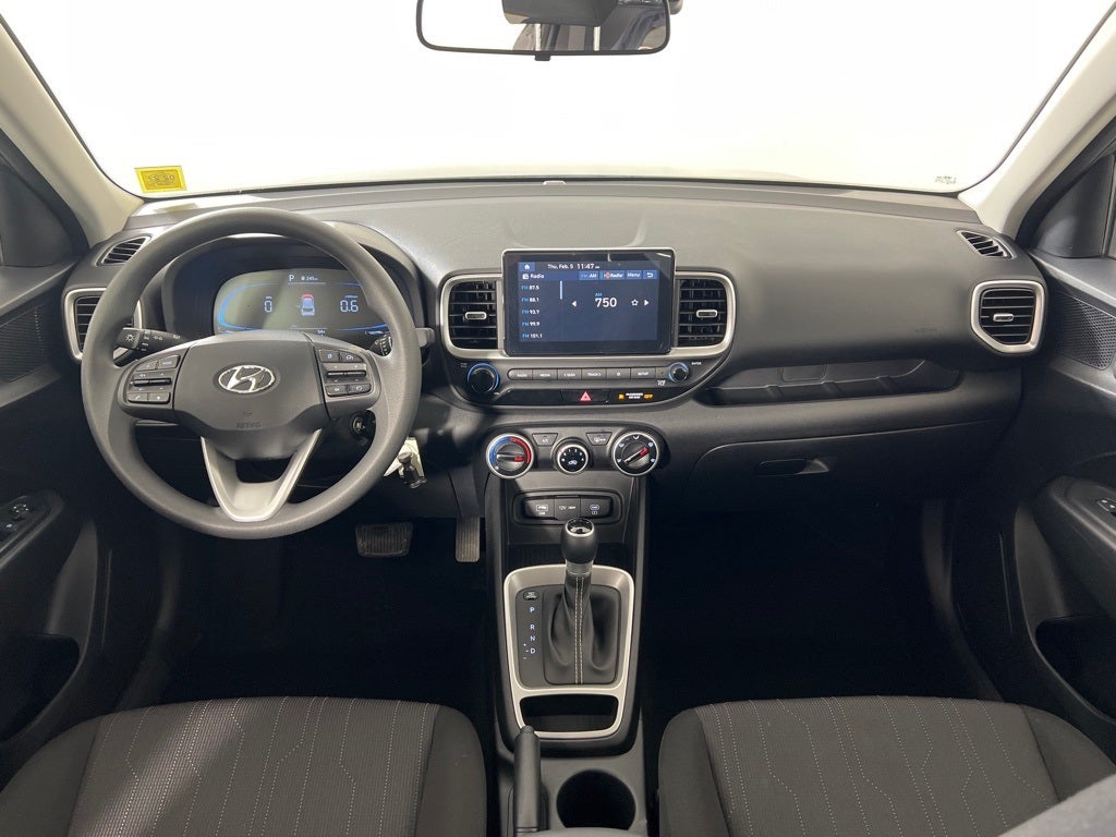 2025 Hyundai VENUE SE
