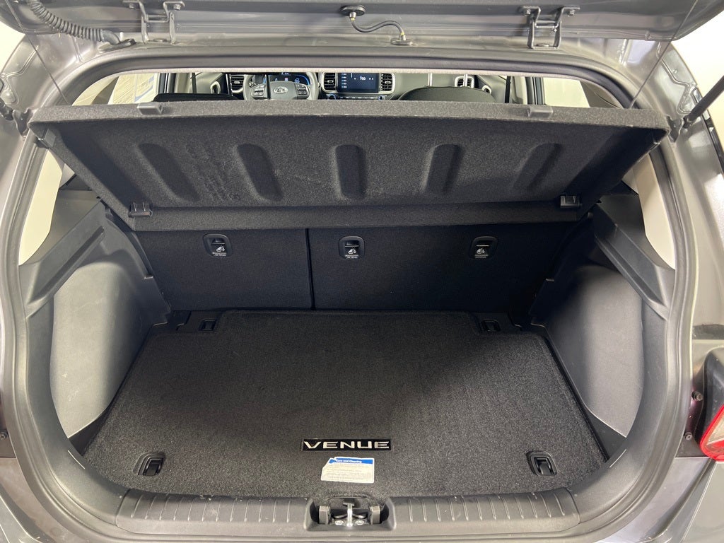 2025 Hyundai VENUE SE