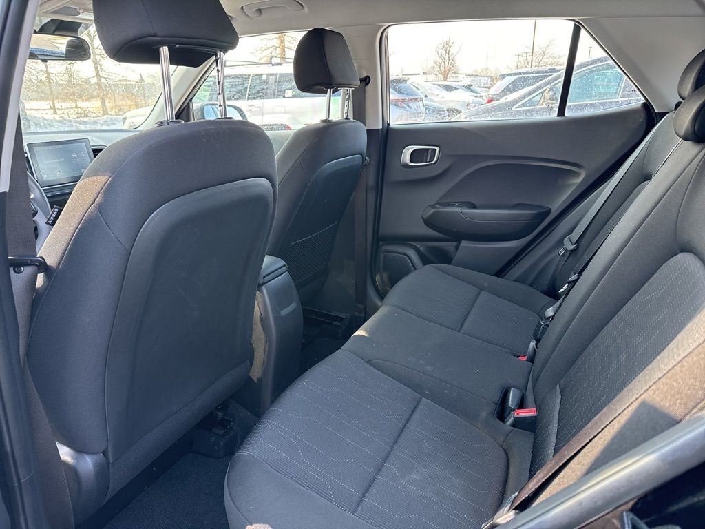 2023 Hyundai VENUE SE