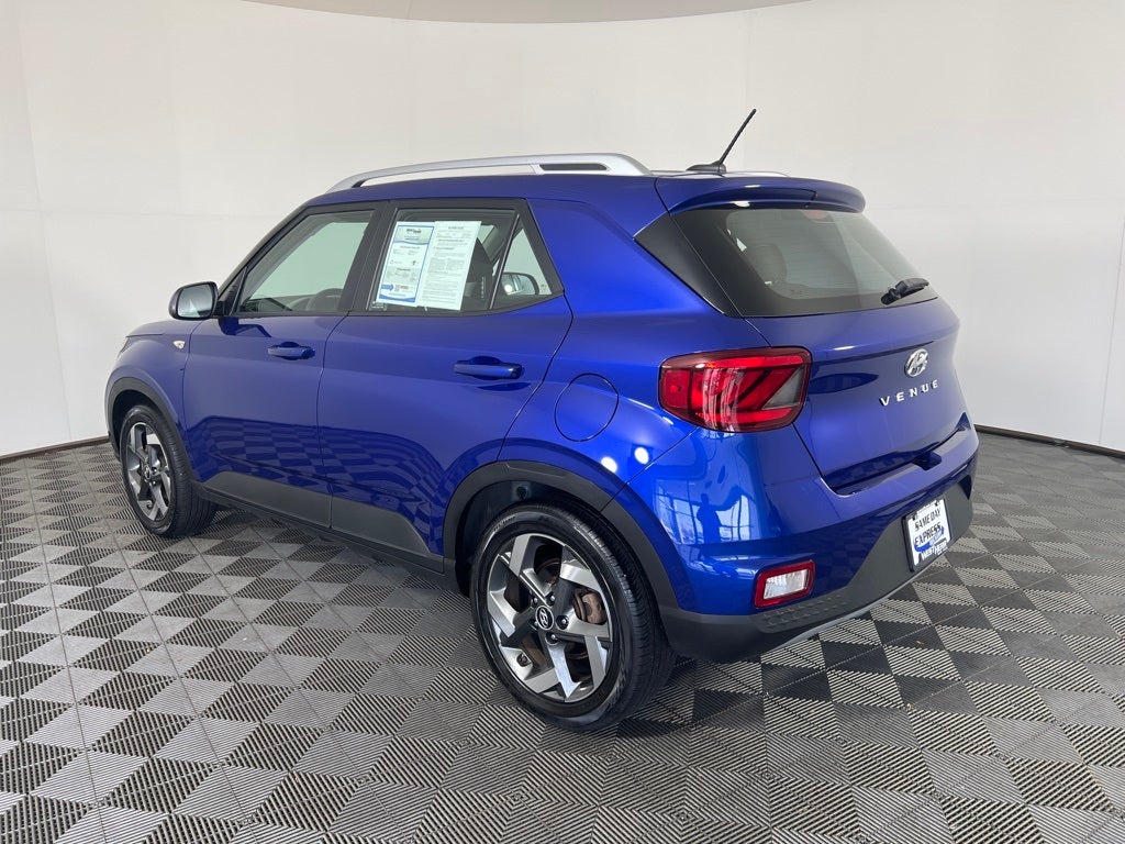 2023 Hyundai VENUE SEL