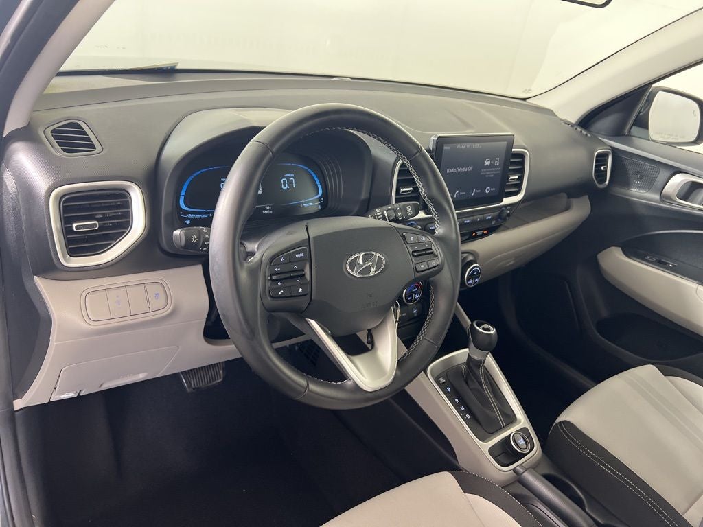 2023 Hyundai VENUE SEL