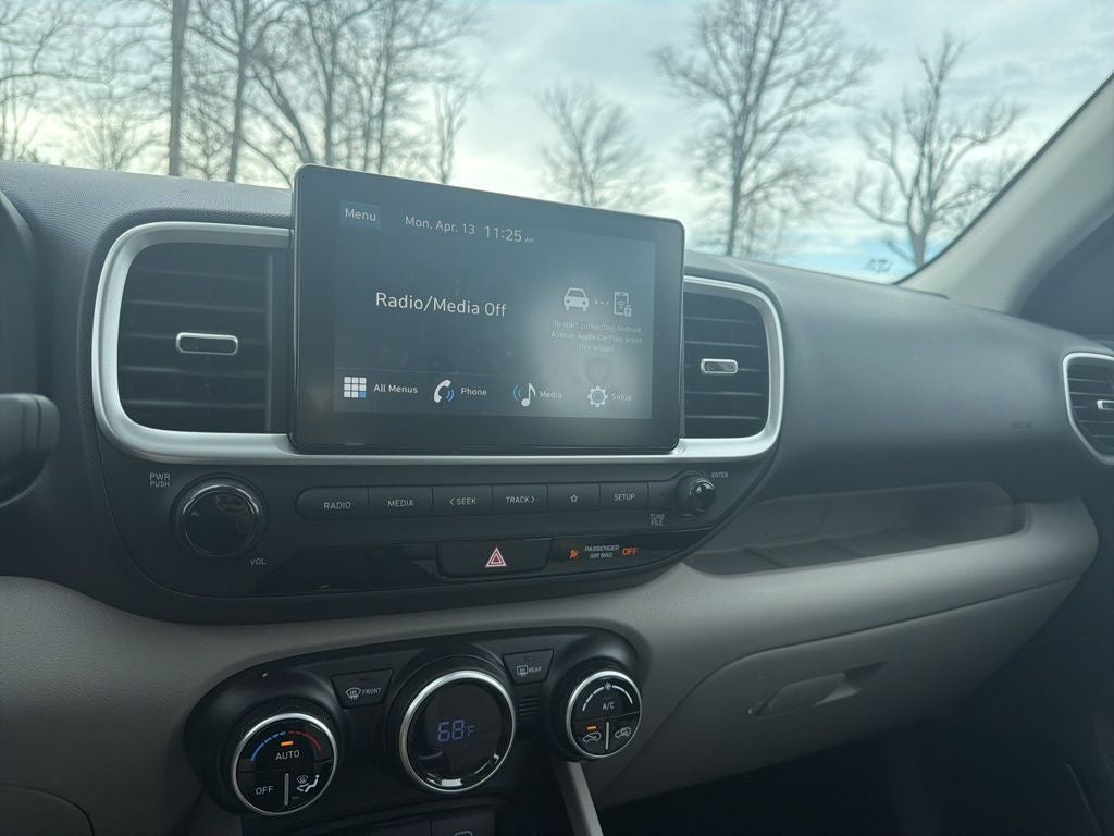 2023 Hyundai VENUE SEL