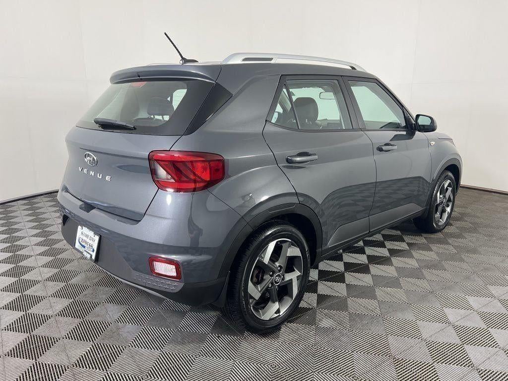 2023 Hyundai VENUE SEL