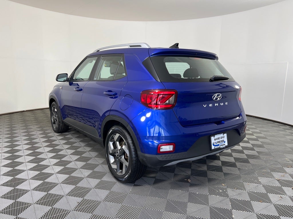 2022 Hyundai VENUE SEL