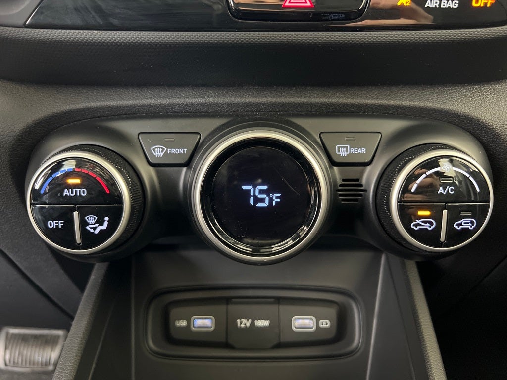 2022 Hyundai VENUE SEL