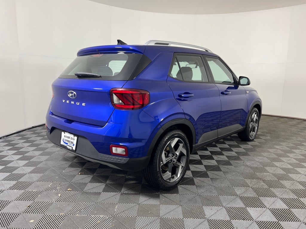 2022 Hyundai VENUE SEL