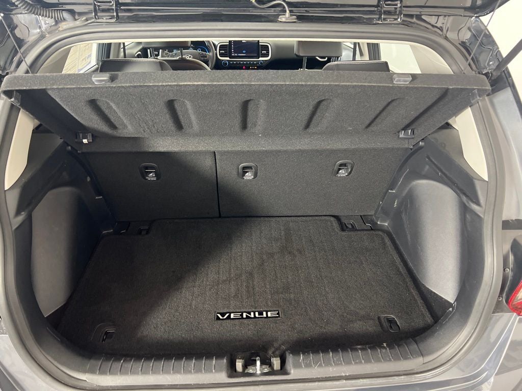 2023 Hyundai VENUE Limited