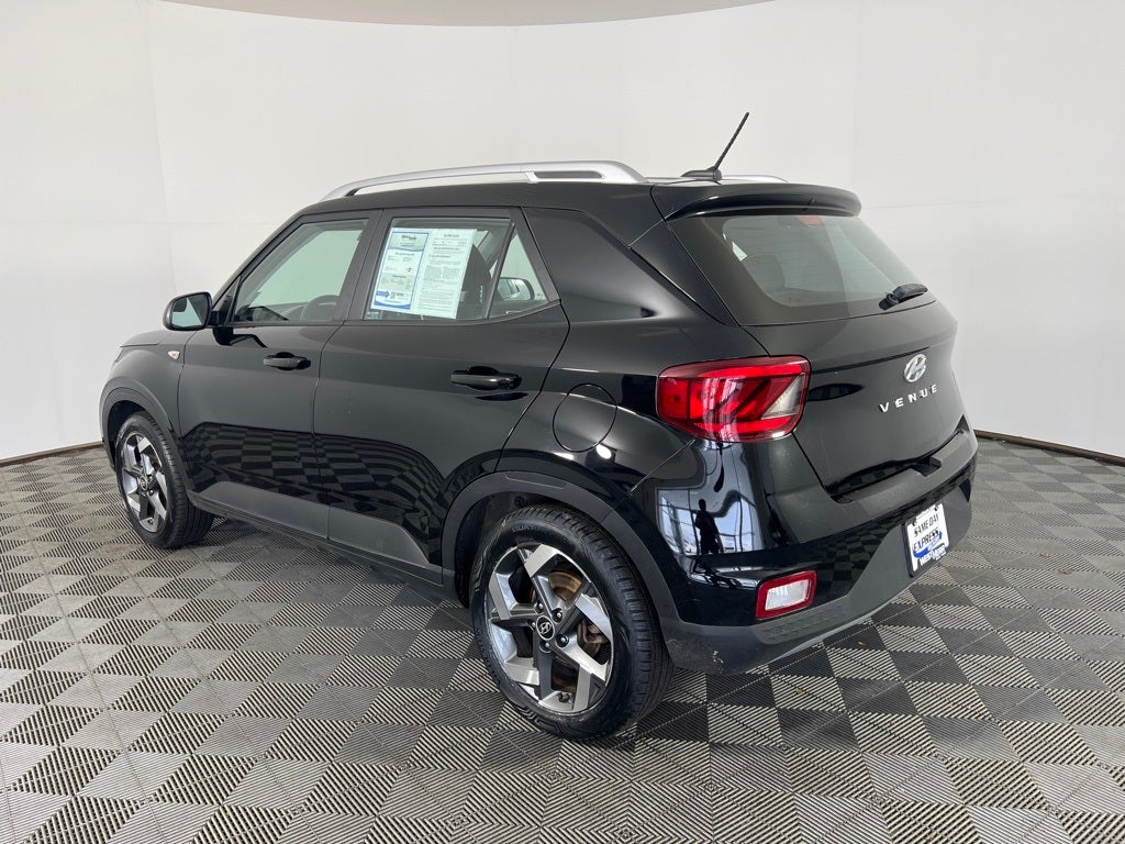 2023 Hyundai VENUE SEL