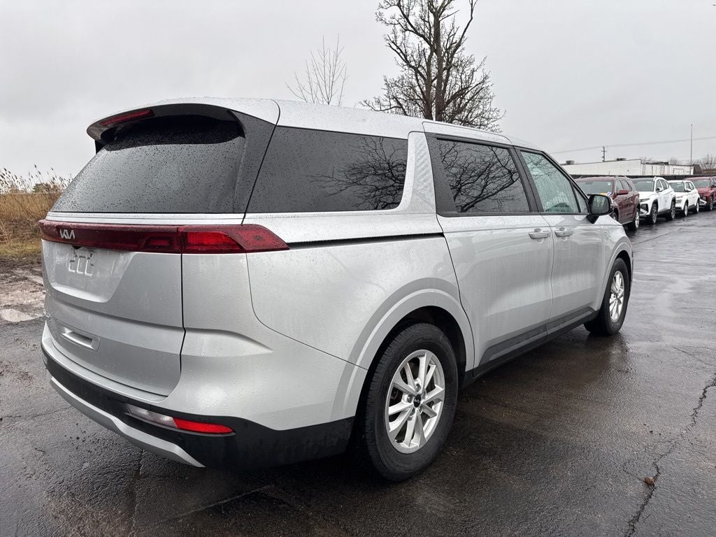 2022 Kia Carnival LX