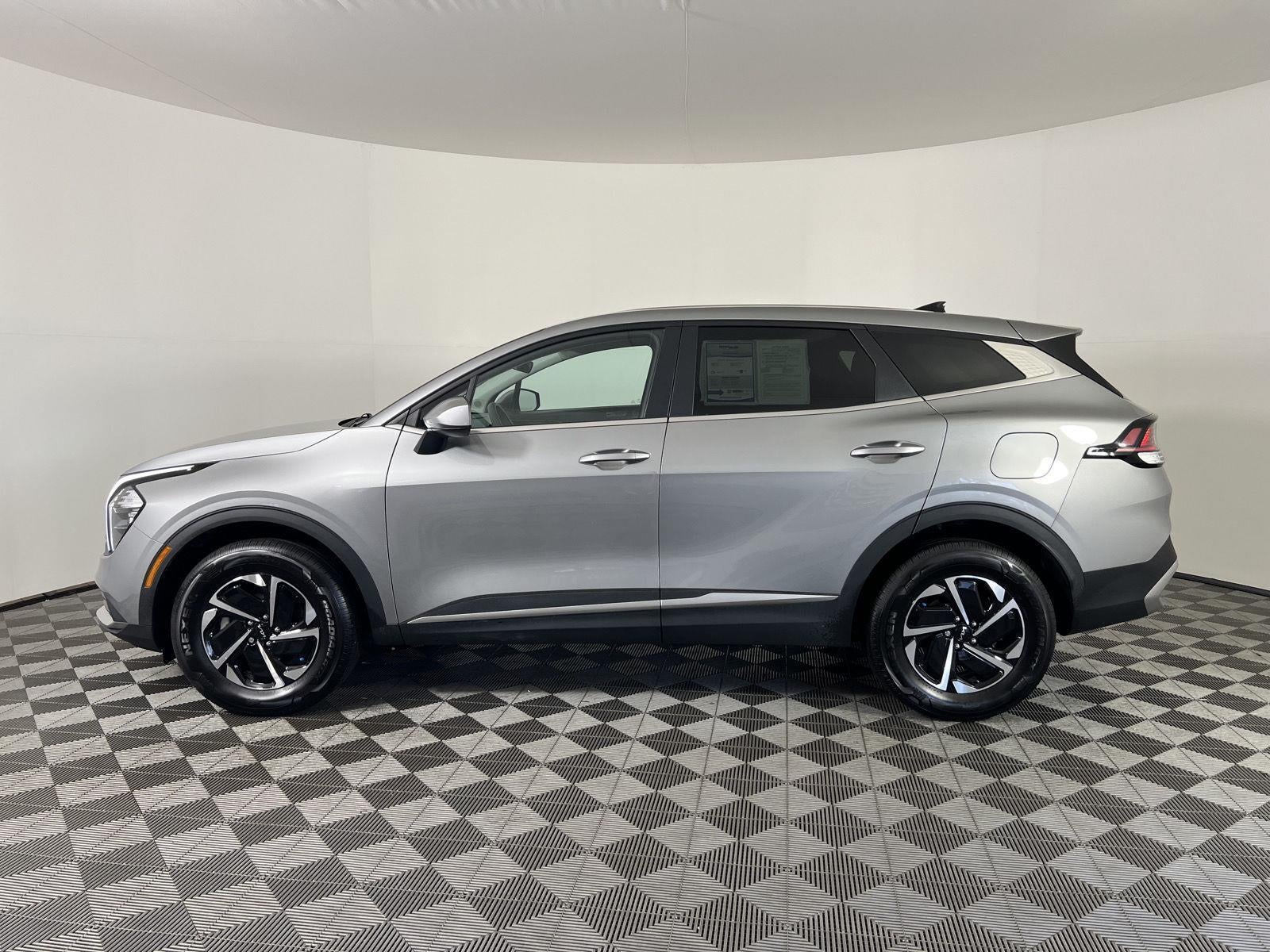 2023 Kia Sportage Hybrid LX