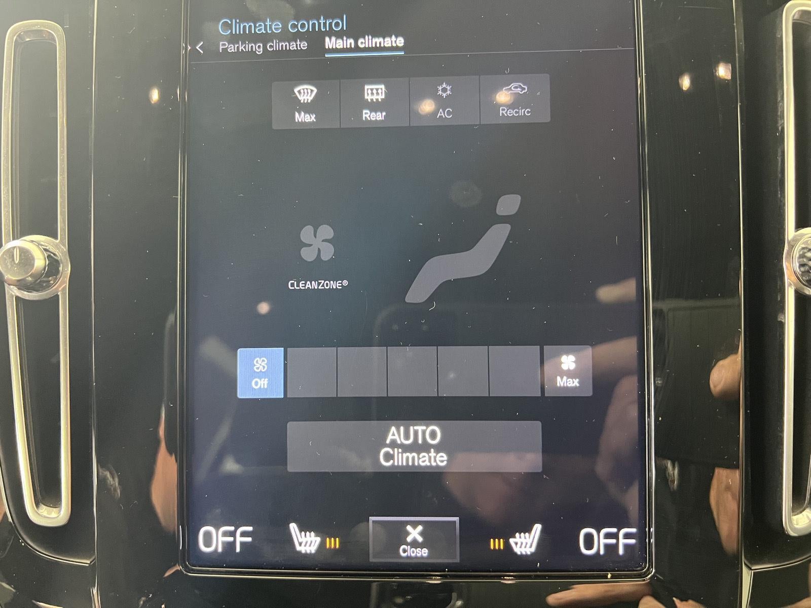 2019 Volvo XC40 R-Design