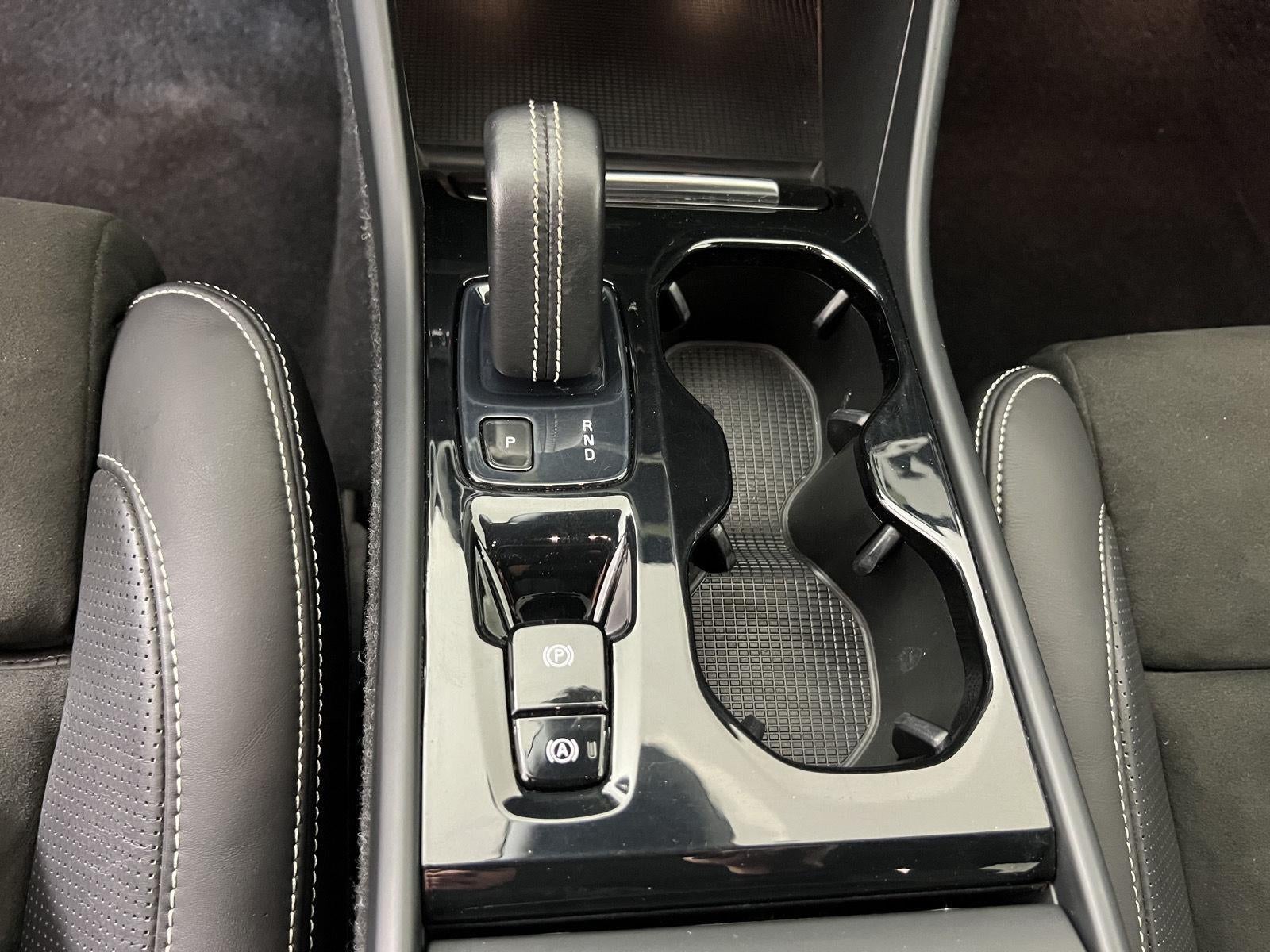 2019 Volvo XC40 R-Design