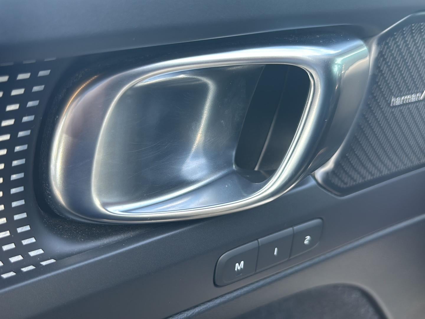 2019 Volvo Xc40 R-Design