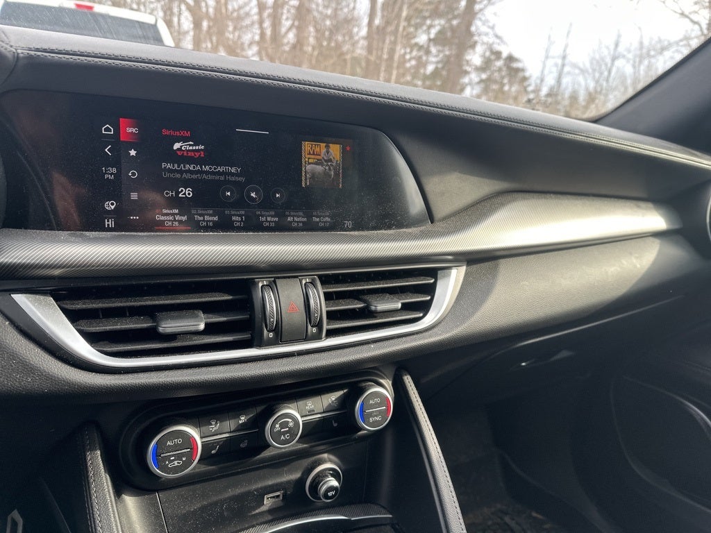 2022 Alfa Romeo Stelvio Veloce