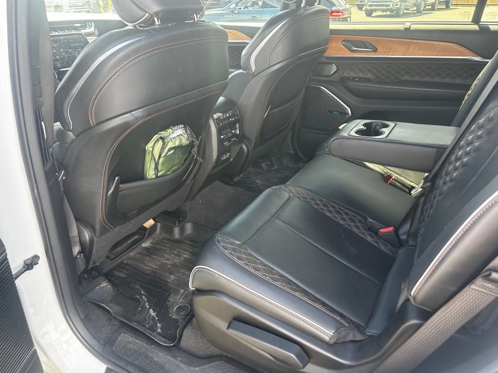 2022 Jeep Grand Cherokee L Summit
