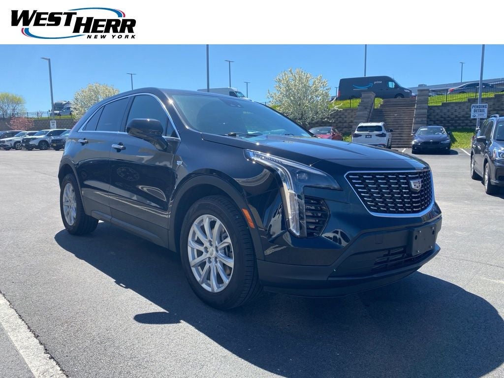 2023 Cadillac XT4 Luxury