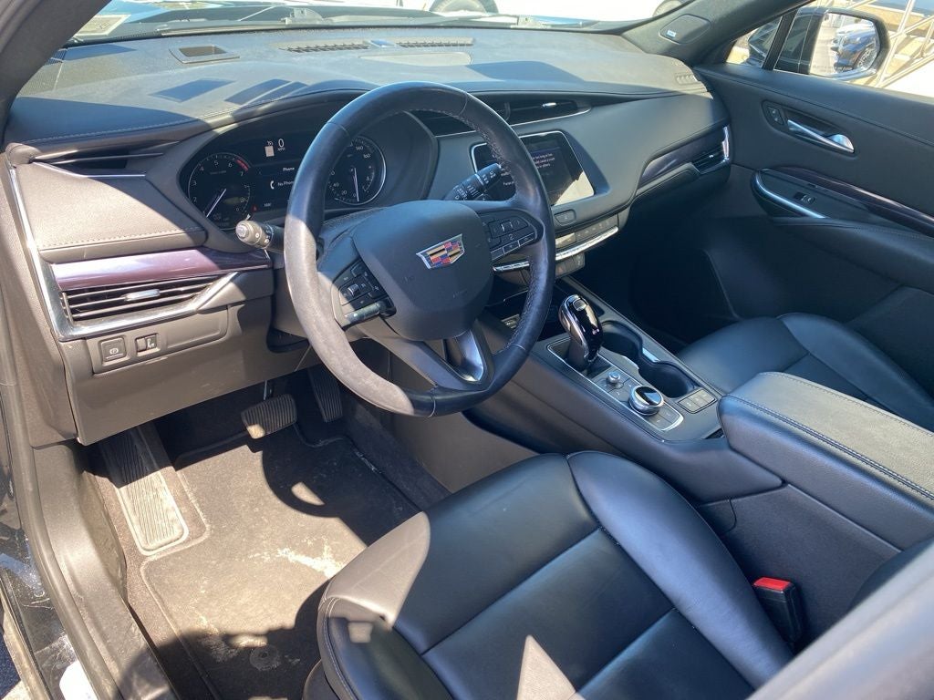 2023 Cadillac XT4 Luxury