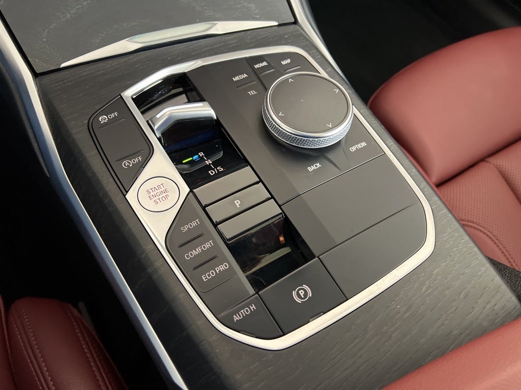 2023 BMW 3 Series 330i xDrive