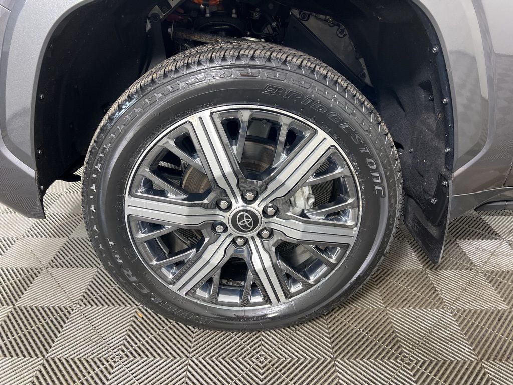 2023 Toyota Tundra Hybrid Capstone