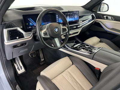 2023 BMW X7 xDrive40i