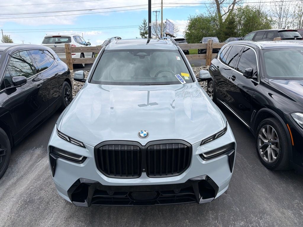2023 BMW X7 xDrive40i