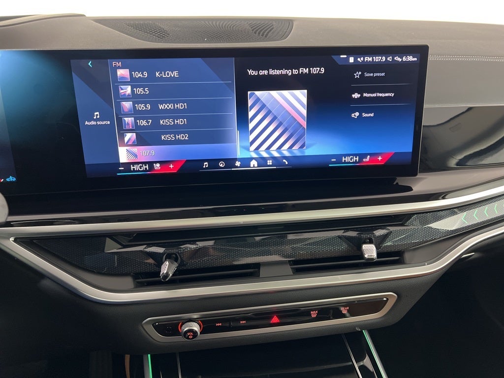 2025 BMW X7 xDrive40i