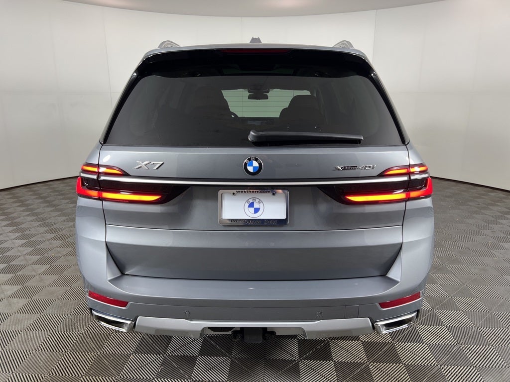 2025 BMW X7 xDrive40i
