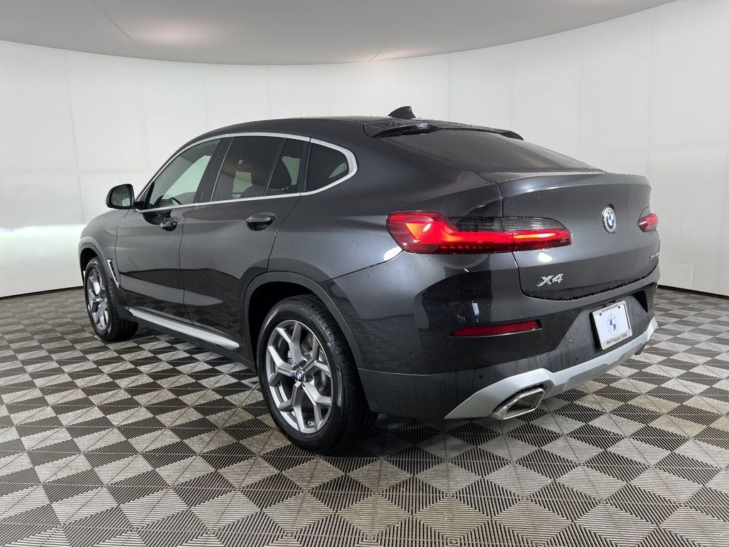 2025 BMW X4 xDrive30i