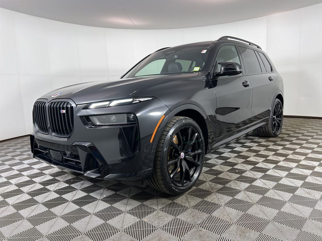 2023 BMW X7 M60i