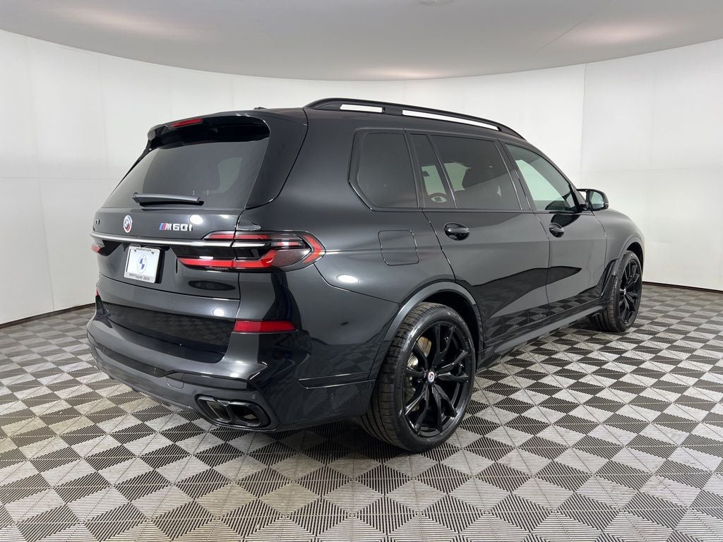 2023 BMW X7 M60i