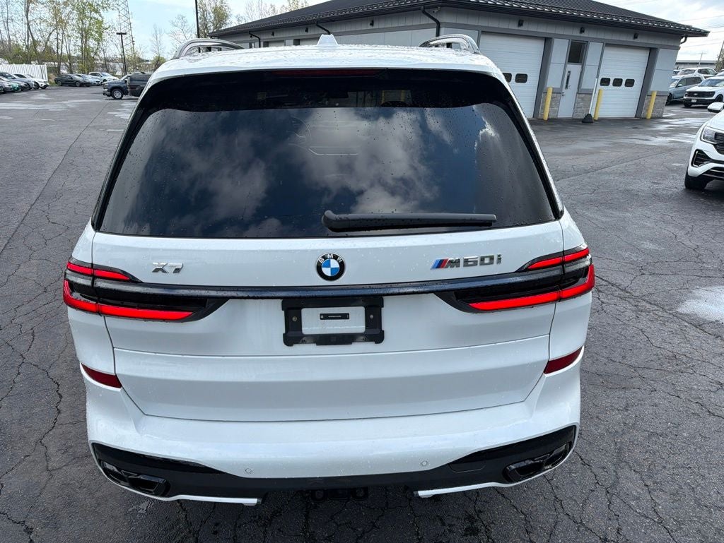 2026 BMW X7 M60i