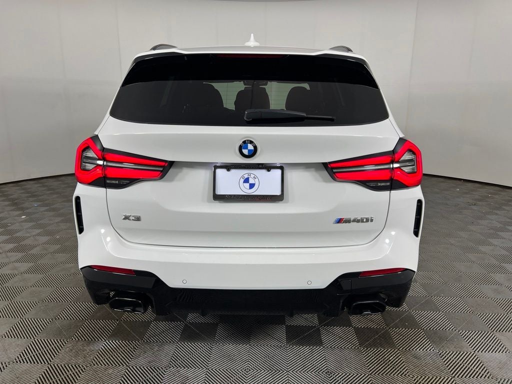 2024 BMW X3 M40i