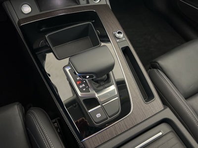 2023 Audi Q5 45 S line Prestige quattro