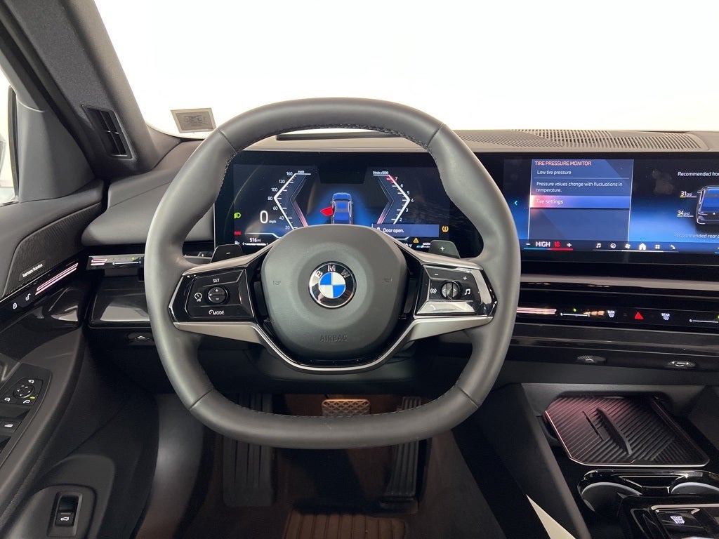 2025 BMW 5 Series 530i xDrive