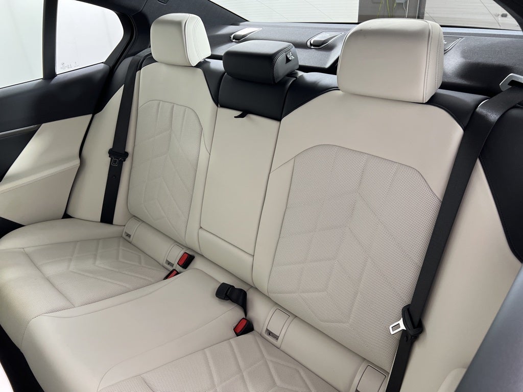 2025 BMW 5 Series 530i xDrive