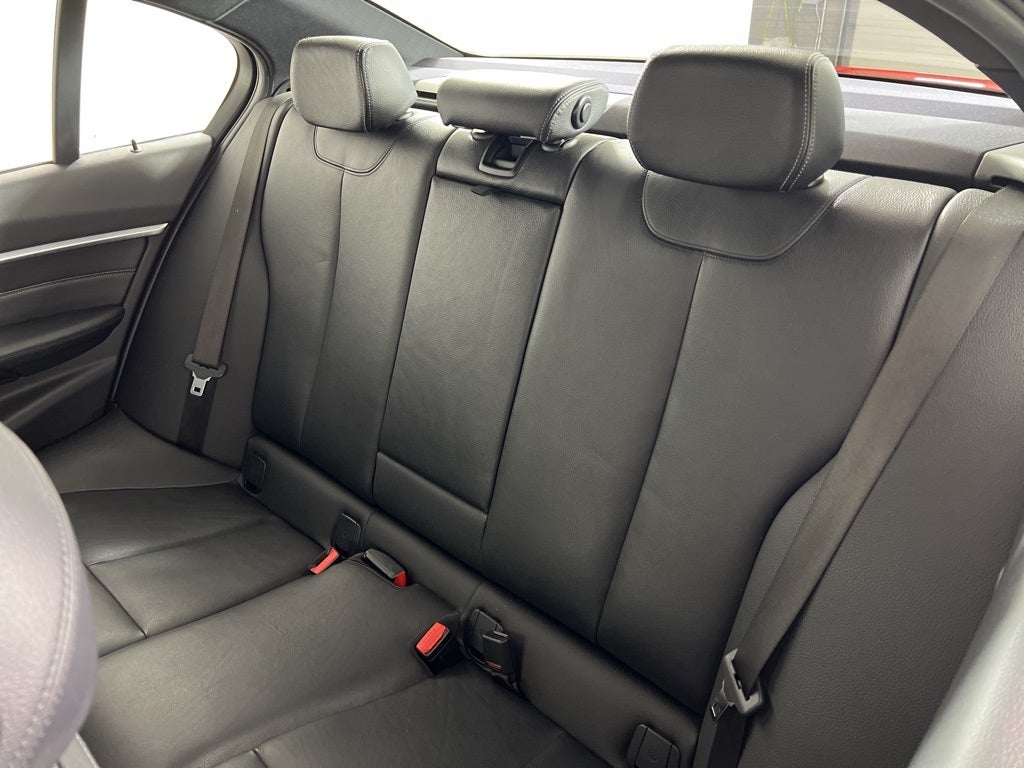 2017 BMW 3 Series 330i xDrive