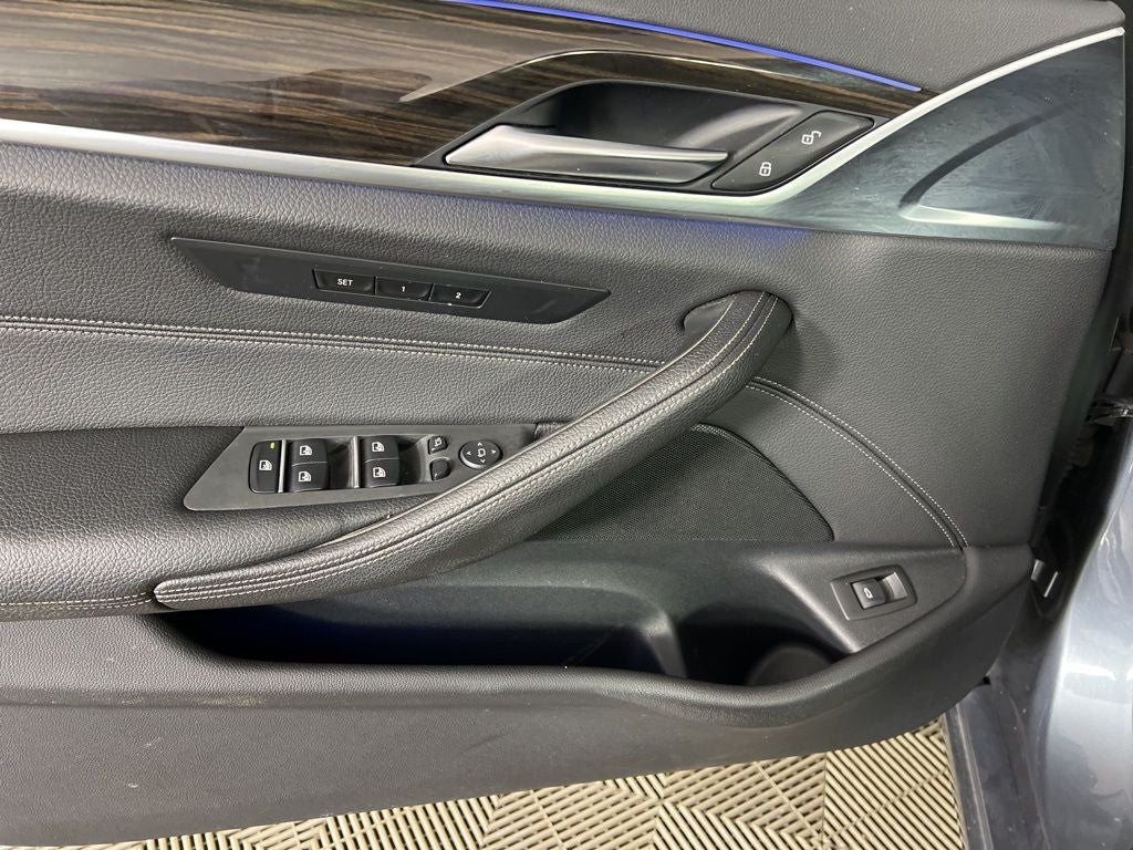 2018 BMW 5 Series 540i xDrive Sport Line