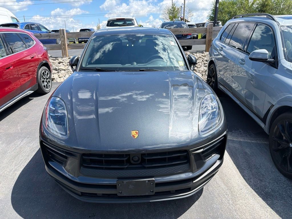2023 Porsche Macan Base