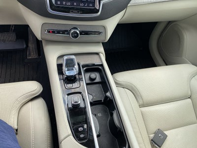 2025 Volvo XC90 B6 Ultra