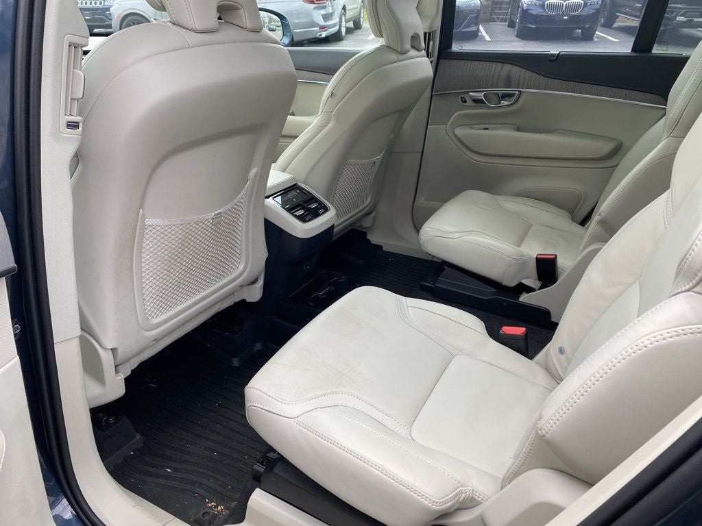 2025 Volvo XC90 B6 Ultra