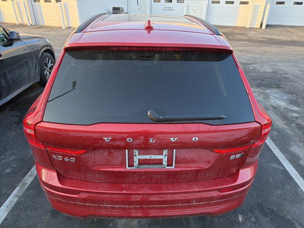 2022 Volvo XC60 B5 Momentum