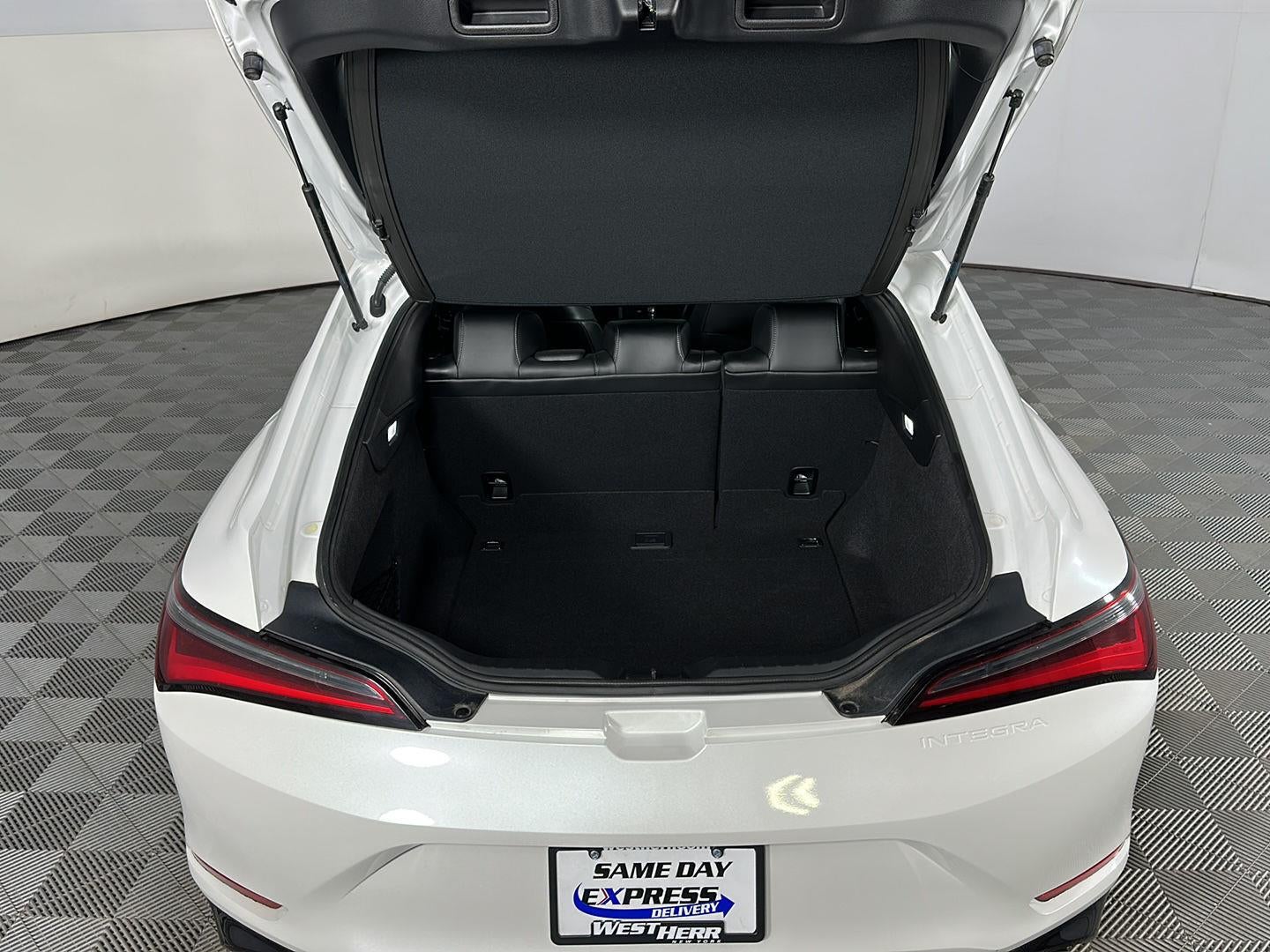 2023 Acura Integra w/A-SPEC