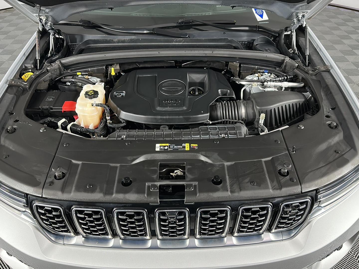 2023 Jeep Grand Cherokee SUMMIT