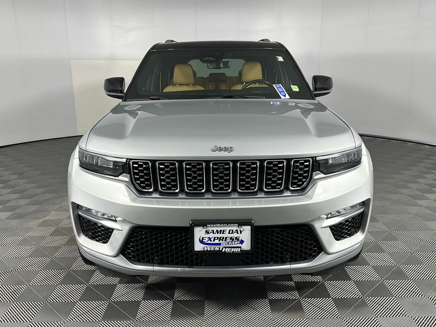 2023 Jeep Grand Cherokee SUMMIT
