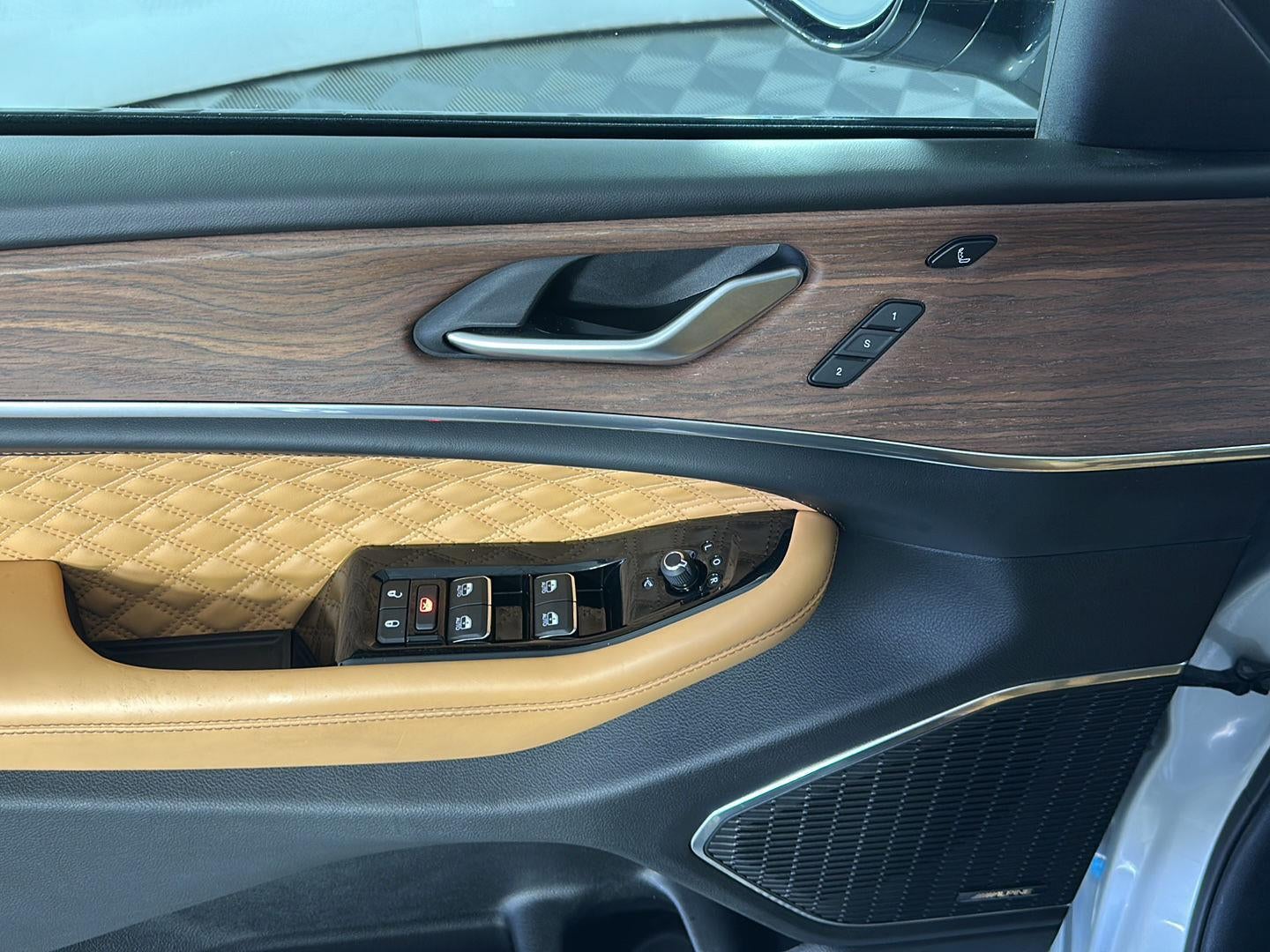 2023 Jeep Grand Cherokee SUMMIT