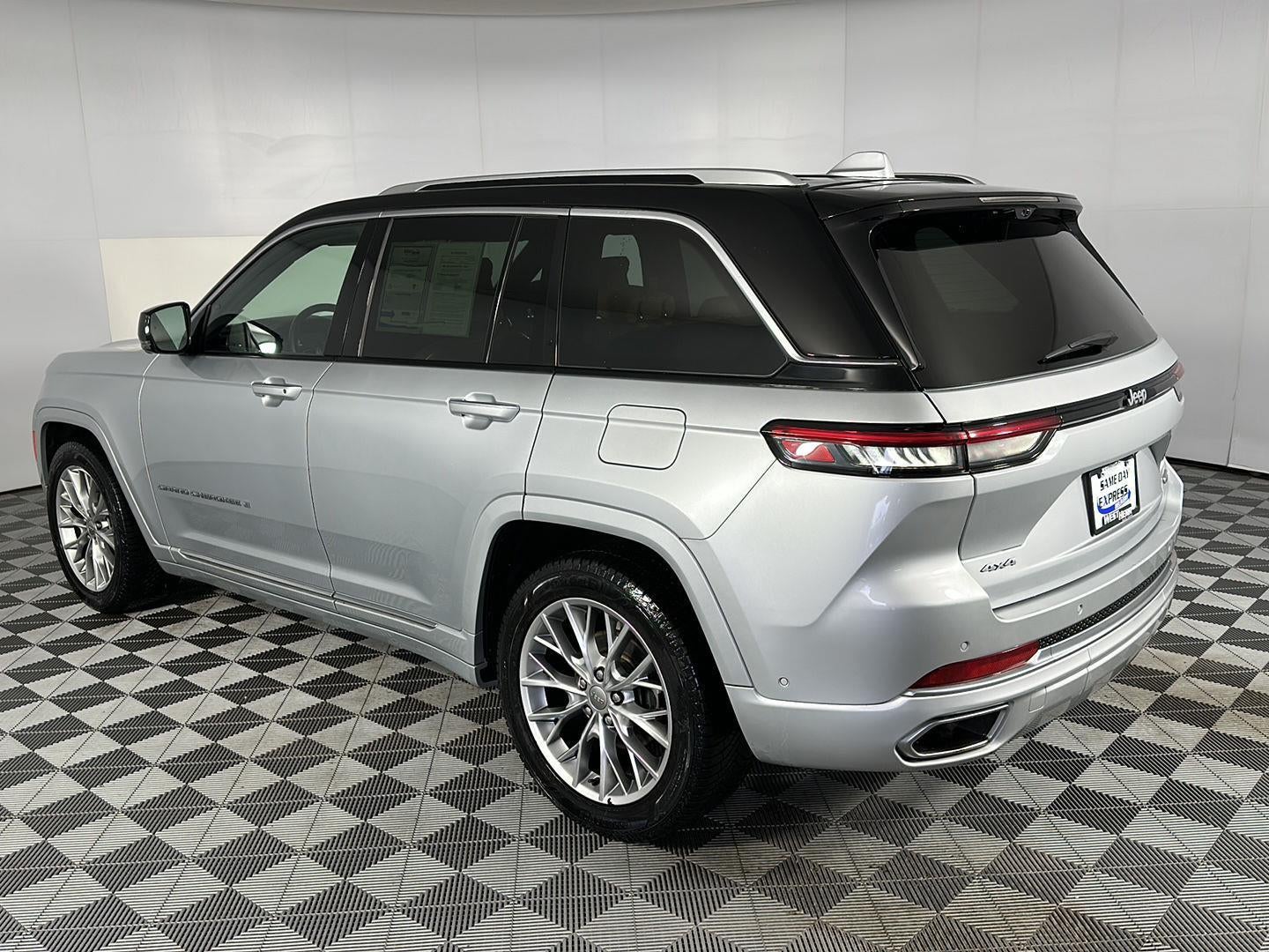 2023 Jeep Grand Cherokee SUMMIT