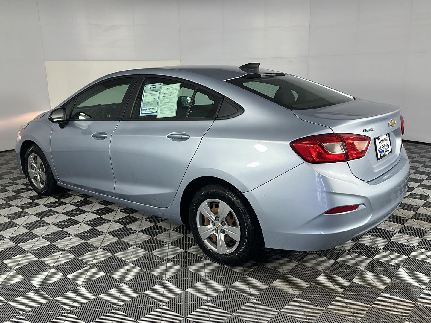 2018 Chevrolet Cruze LS