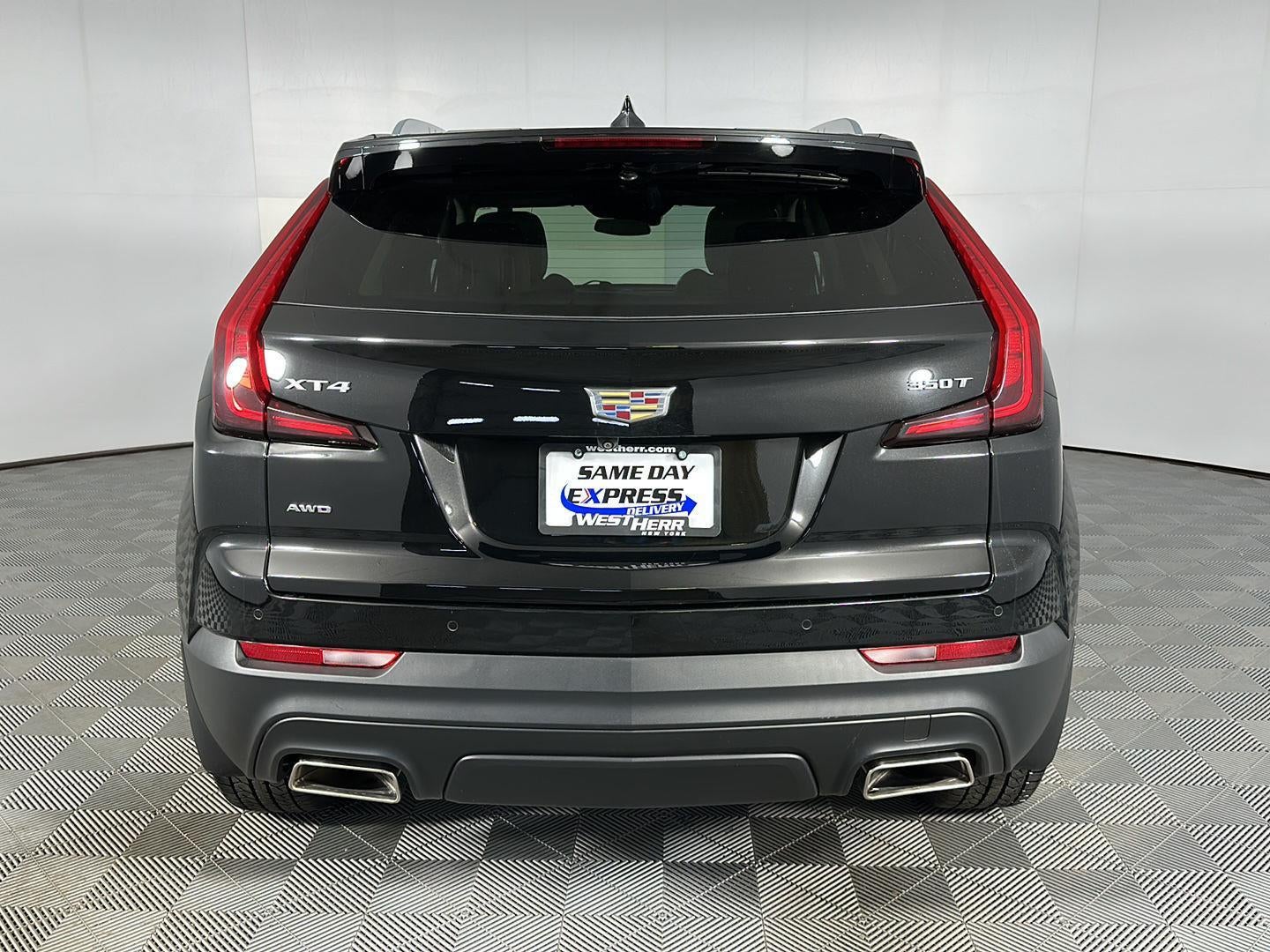 2022 Cadillac XT4 AWD Luxury