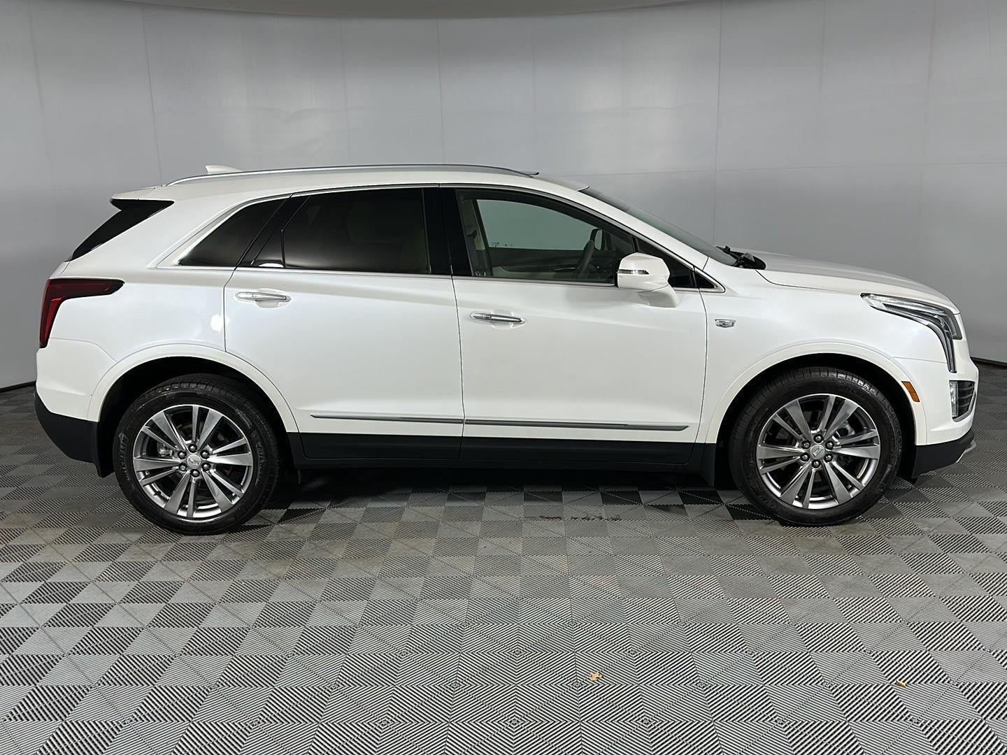 2024 Cadillac XT5 AWD Premium Luxury
